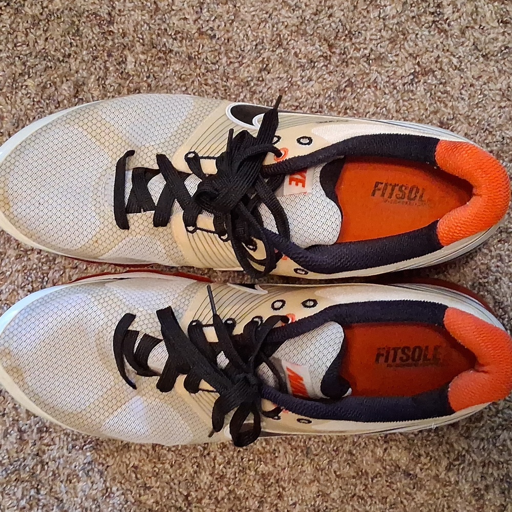 Nike Cream and Orange Running Shoes Mens Size 15 AIRMAX FLYWIRE RETRO